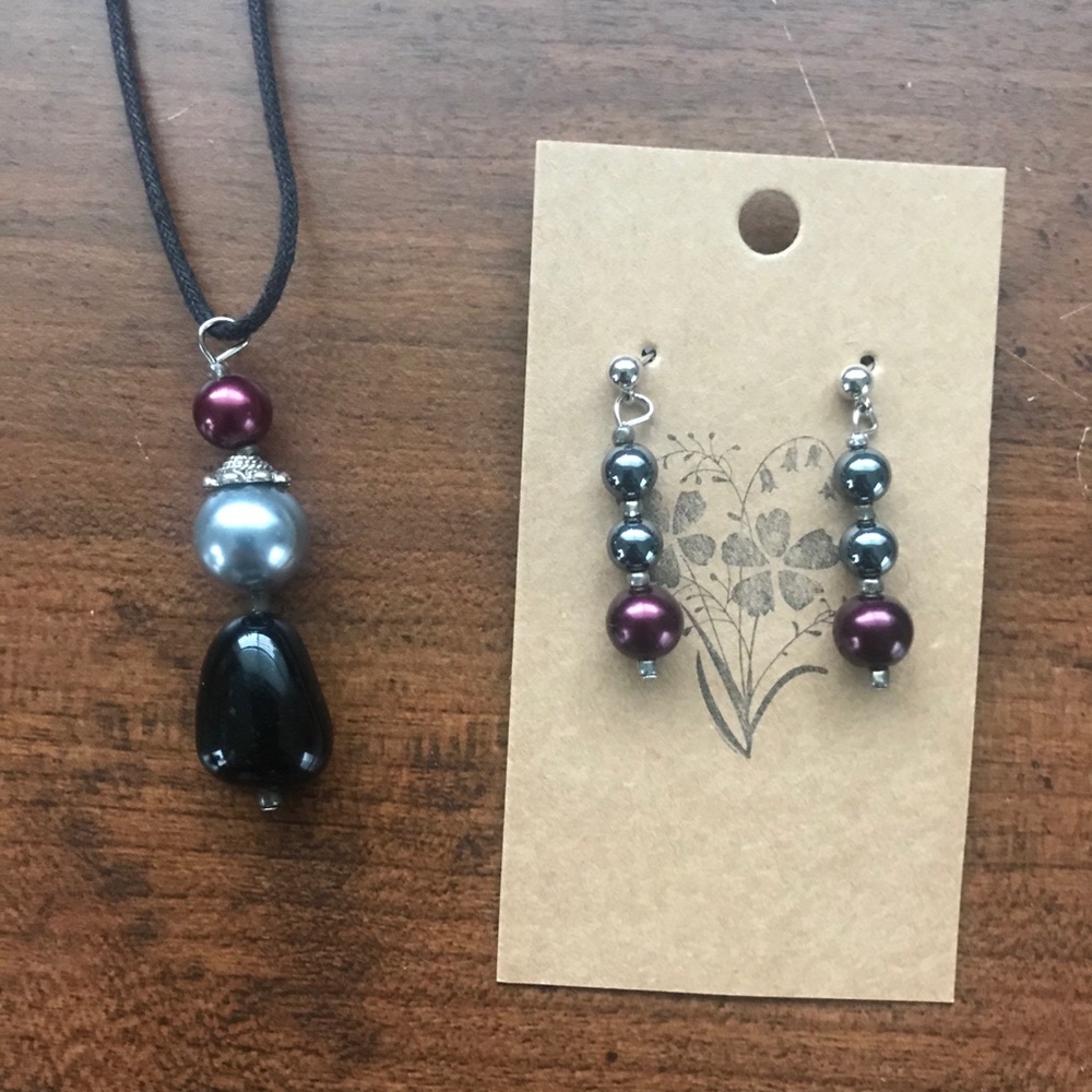 Necklace - Picture 2 of 5